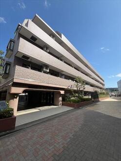 ライオンズマンション大宮天沼の外観