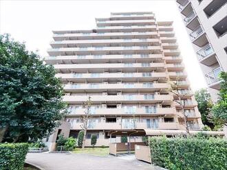 フォレストパーク四季彩の丘Ｄ棟の外観