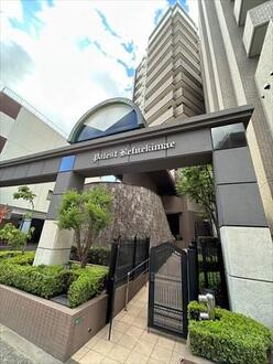 パレスト別府駅前の外観