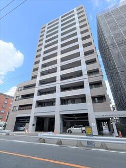 藤和平尾山荘ホームズの外観