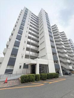 スカイハイツ和白ケ丘東館の外観