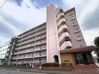 三旺マンション上脇の外観