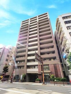 ローレルコートデュオ西本町の外観