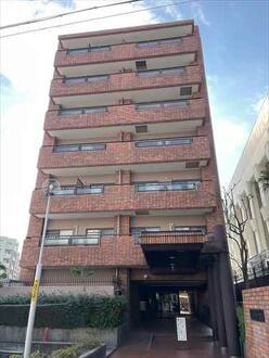 サンシャトー上町台の外観