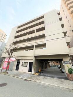 エバーグリーン新御堂の外観