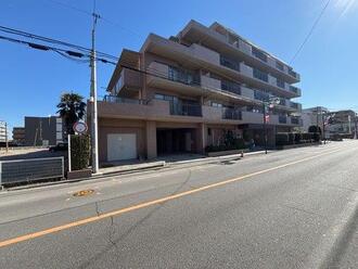 西浦和スカイマンションの外観