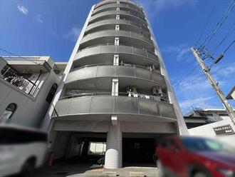 アルカデイアタウン神宮南の外観