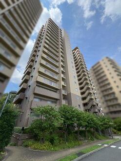 新千里桜ヶ丘メゾンシティ弐番館
