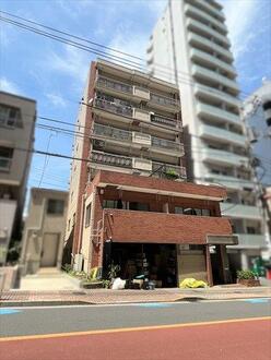 クイーンハイツ三田の外観