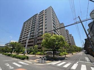 モンセーヌ住吉川公園の外観