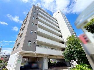中銀明大前マンシオンの外観