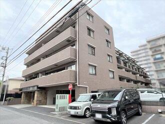 コスモ市川アーバンフォルムの外観