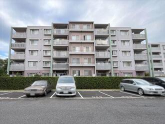 青葉の森公園通りの外観