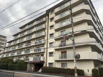 桜塚パークマンションの外観