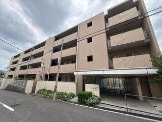 ステイツ豊中中桜塚ヒルズの外観