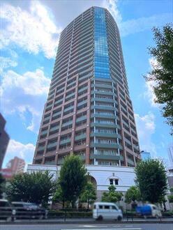 セントラルレジデンス新宿シティタワーの外観