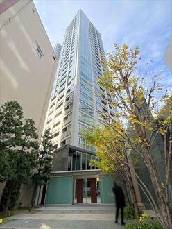 中野ツインマークタワーの外観