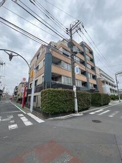 モアエミネンス成城学園の外観