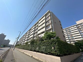 新北島コーポ4号棟の外観