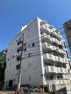 ヴェラハイツ新宿の外観