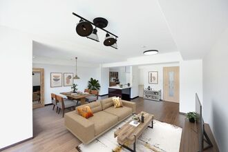 エイ・シティタワーズウエストタワー1002号室