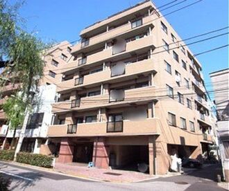 モナーク根岸の外観