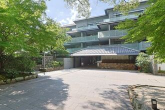 グランドヒルズ京都東山ロジュマンの外観