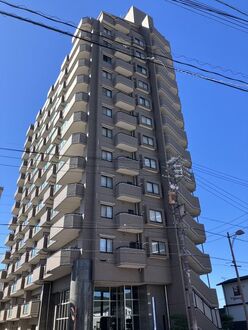 ファミール長良ヶ丘の外観