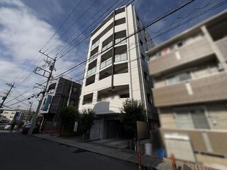 プレシス等々力緑地の外観