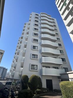 ロマネスク箱崎タワーホームズW棟の外観