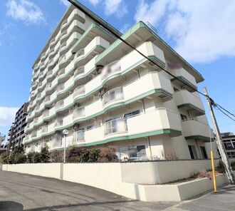 エスポア浄心の外観