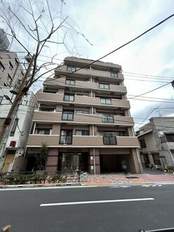 モナーク根岸の外観