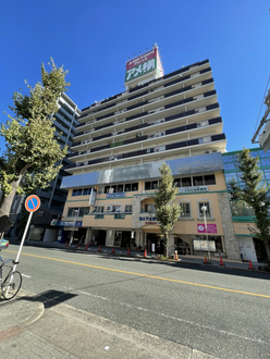 ネオハイツ大須の外観