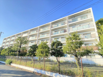 マージュ西宮一里山の外観