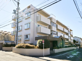 グローリアス藤ケ丘の外観