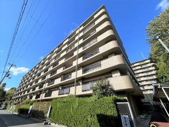 日興千里丘スカイマンションAの外観