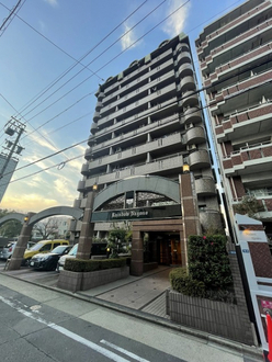 レインボー那古野の外観