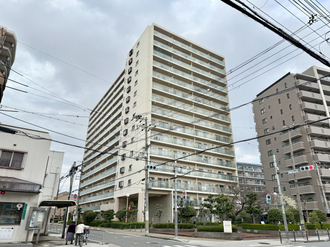 ファミール緑橋の外観