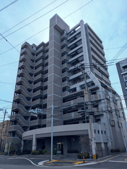 リーベスト竹下駅前の外観