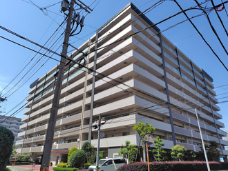アンピール博多駅南の外観