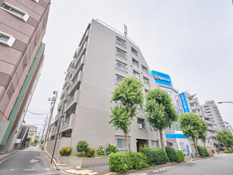 パラスト野方の外観