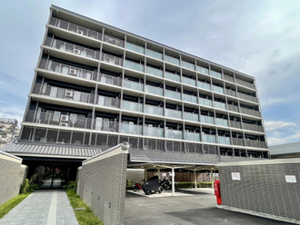 エステムプラザ京都聚楽第雅邸の外観
