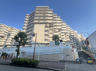 エバーグリーン淀川の外観
