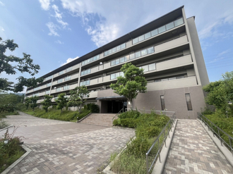 西宮名塩ウインディヒルズＩ番館の外観