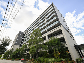 ジェイグランシティ塚本の外観