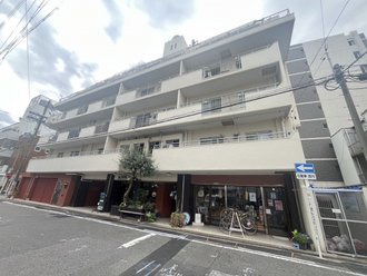 新栄グリーンハイツの外観