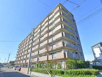 ラビデンス江松の外観