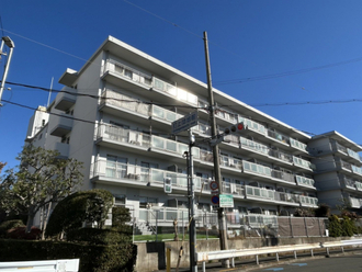 寝屋川東ファミリータウン東２番館の外観