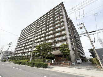 ルネ・パークプラザの外観