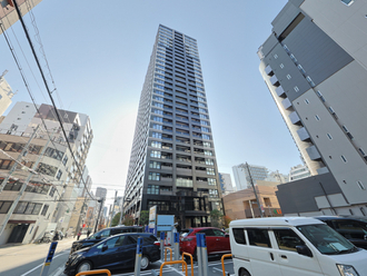 プレサンスレジェンド堺筋本町タワーの外観